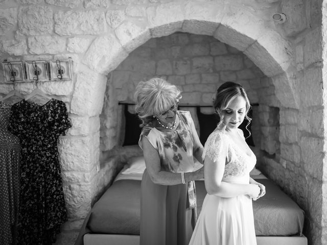 Il matrimonio di Basil e Maura a Cisternino, Brindisi 15