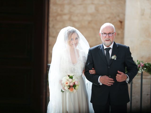 Il matrimonio di Basil e Maura a Cisternino, Brindisi 34