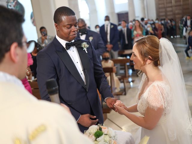 Il matrimonio di Basil e Maura a Cisternino, Brindisi 41