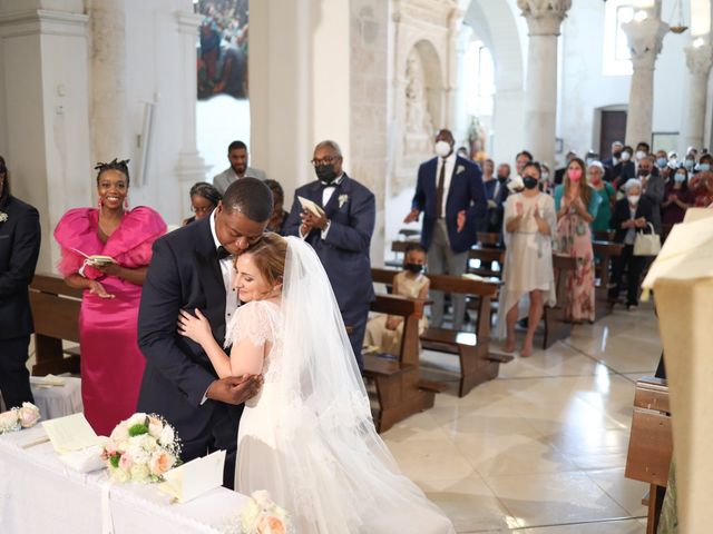 Il matrimonio di Basil e Maura a Cisternino, Brindisi 46