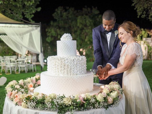 Il matrimonio di Basil e Maura a Cisternino, Brindisi 97