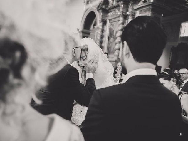 Il matrimonio di Amanda e Davide a Città Sant&apos;Angelo, Pescara 17