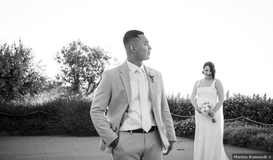 Il matrimonio di Wayan e Chiara a Montenero di Bisaccia, Campobasso