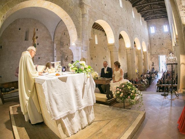 Il matrimonio di Antonio e Sara a Monteriggioni, Siena 6
