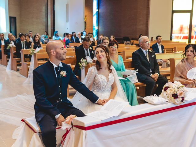 Il matrimonio di Jenifer e Maurizio a Civitanova Marche, Macerata 53