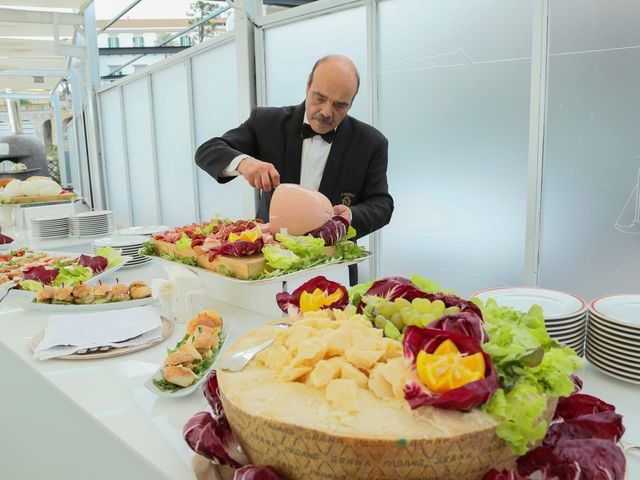 Il matrimonio di Alessio e Claudia a Napoli, Napoli 14