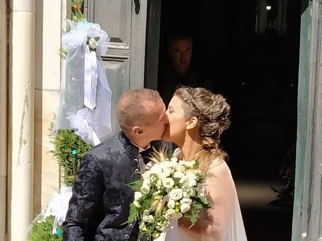 Il matrimonio di Gianluca  e Gloria a Penna San Giovanni, Macerata 6