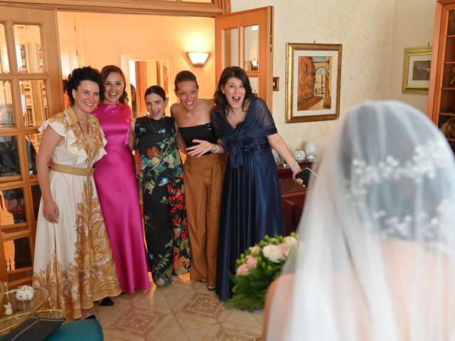 Il matrimonio di Ilaria e Vincenzo a Brindisi, Brindisi 7