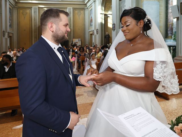 Il matrimonio di Ivie e Matteo a Formigine, Modena 24