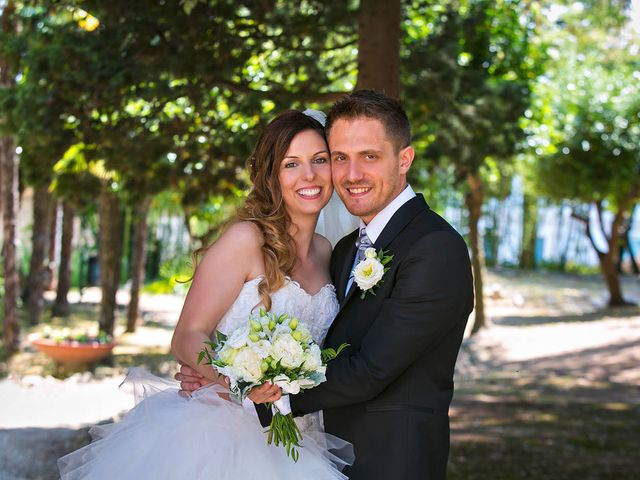 Il matrimonio di Marco e Ramona a Porto Sant&apos;Elpidio, Fermo 52