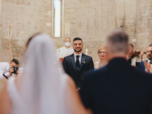 Il matrimonio di Deborah e Luca a Pianella, Pescara 29