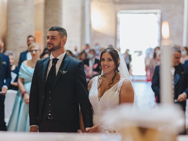 Il matrimonio di Deborah e Luca a Pianella, Pescara 30