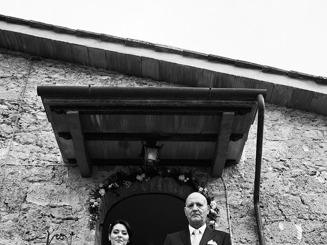 Il matrimonio di Lorenzo e Serena a Asciano, Siena 15
