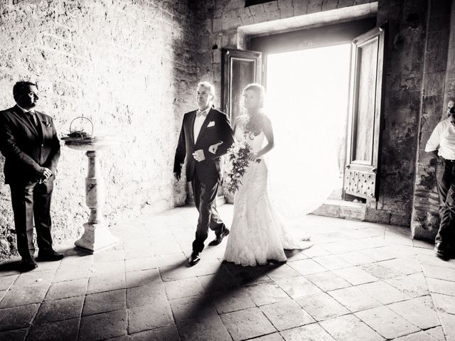 Il matrimonio di Flavio e Rossella a Monteriggioni, Siena 14
