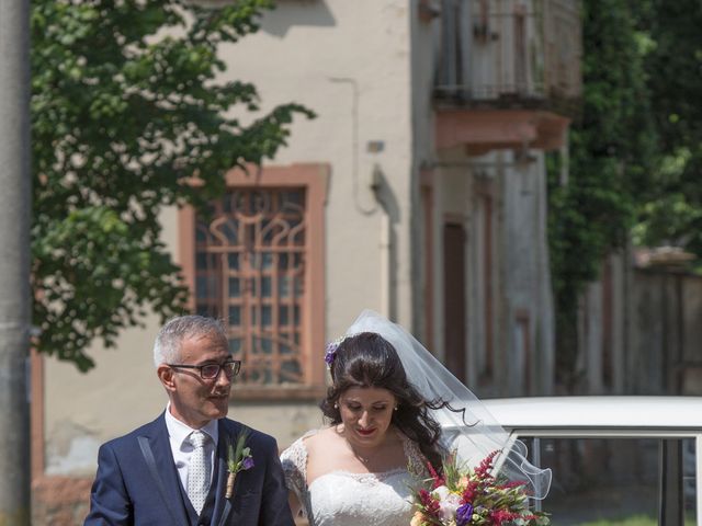 Il matrimonio di Teo e Ylenia a Pombia, Novara 9