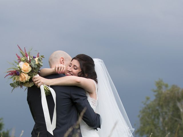 Il matrimonio di Teo e Ylenia a Pombia, Novara 34