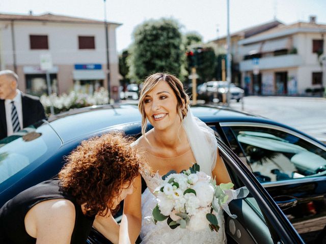 Il matrimonio di Bruno e Francesca a Viareggio, Lucca 23