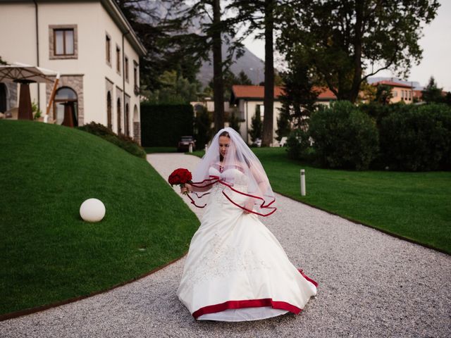 Il matrimonio di Carlos e Sineva a Mandello del Lario, Lecco 42