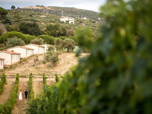 Il matrimonio di Vincenzo e Valeria a Sermoneta, Latina 21