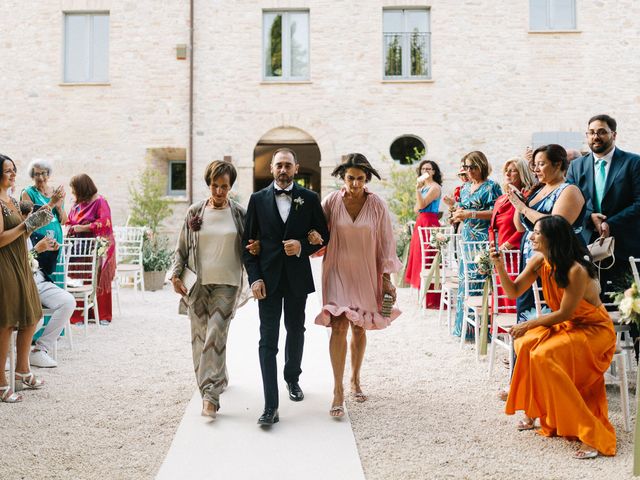 Il matrimonio di Alessia e Luca a Città Sant&apos;Angelo, Pescara 44