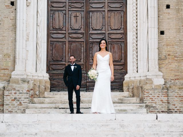 Il matrimonio di Alessia e Luca a Città Sant&apos;Angelo, Pescara 87