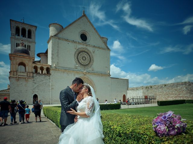 Il matrimonio di Admir e Ylenia a Assisi, Perugia 42
