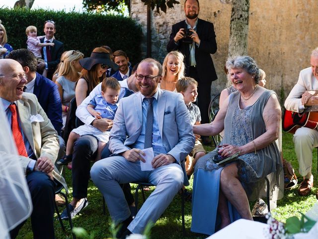 Il matrimonio di Jeremy e Moana a Barga, Lucca 19