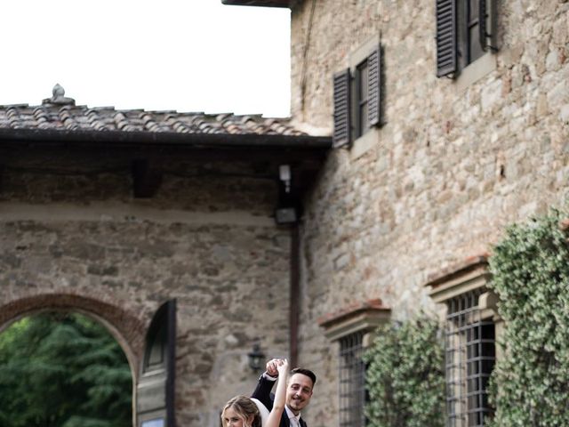 Il matrimonio di Osval e Elena a Gaiole in Chianti, Siena 32