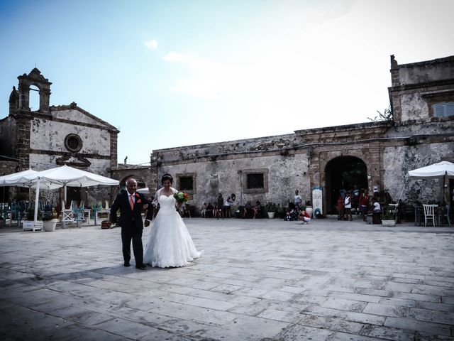 Il matrimonio di Lorenzo e Carlotta a Pachino, Siracusa 22