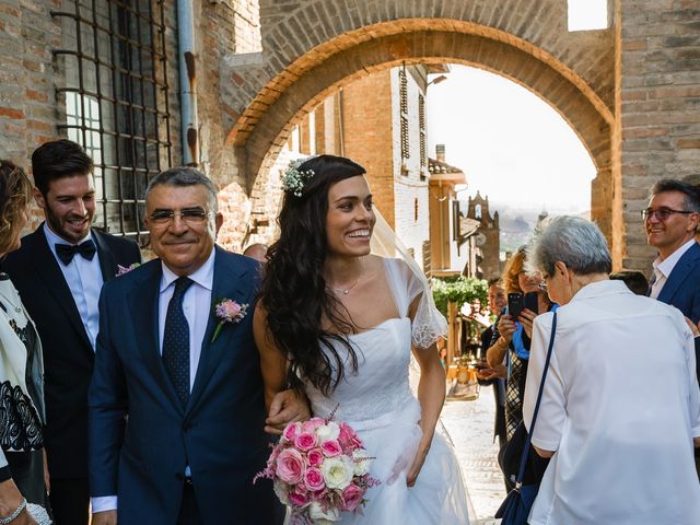 Il matrimonio di Marco e Serena a Gradara, Pesaro - Urbino 27