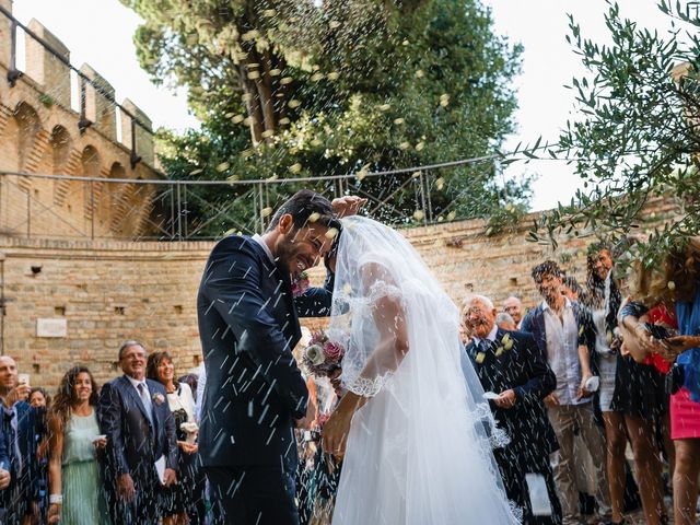 Il matrimonio di Marco e Serena a Gradara, Pesaro - Urbino 38