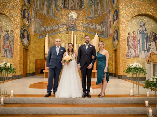 Il matrimonio di Stefano e Isabella a Muggiò, Monza e Brianza 34
