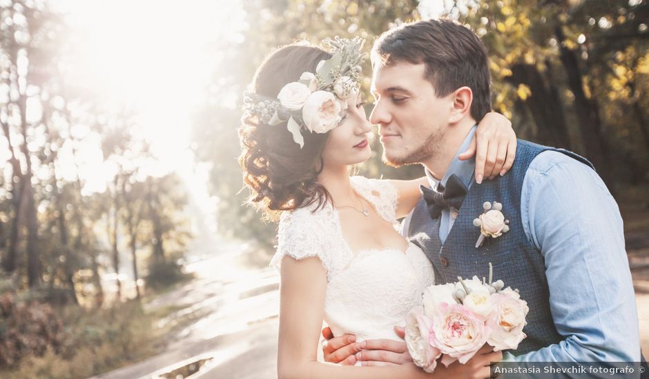 Il matrimonio di Andrei e Anna a Viareggio, Lucca