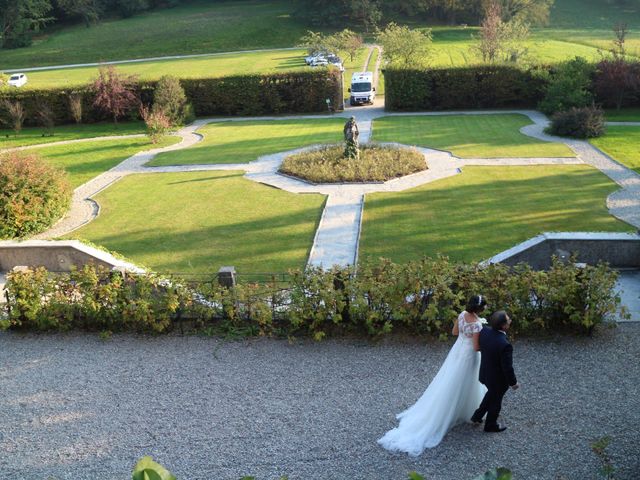 Il matrimonio di Roberto e Laura a Bodio Lomnago, Varese 2