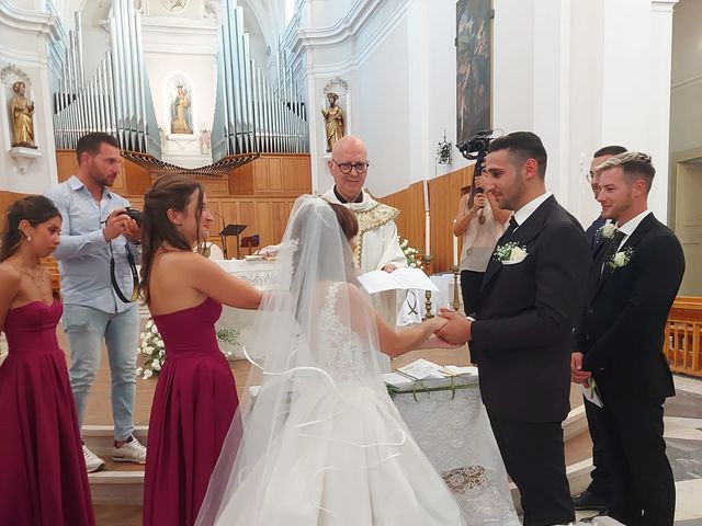 Il matrimonio di Edoardo  e Linda a Fasano, Brindisi 23
