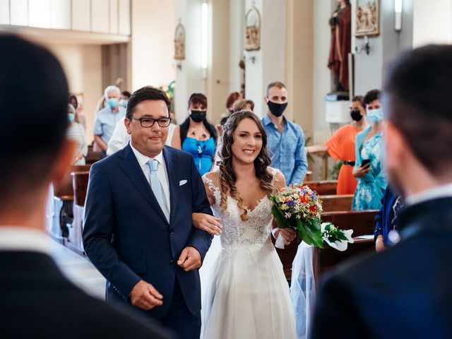 Il matrimonio di Tiziano e Valentina a Pocapaglia, Cuneo 17