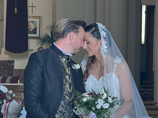 Il matrimonio di Angelo e Gina a Valguarnera Caropepe, Enna 18
