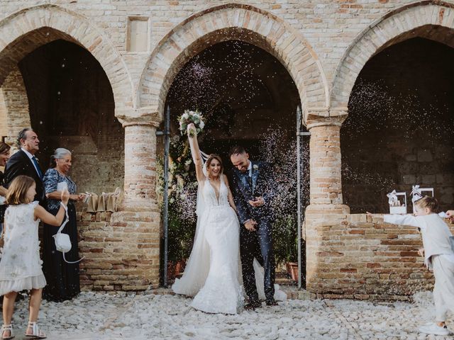 Il matrimonio di Roberto e Ester a Morro d&apos;Oro, Teramo 1