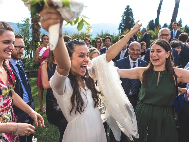 Il matrimonio di Tommaso e Serena a Casalzuigno, Varese 40