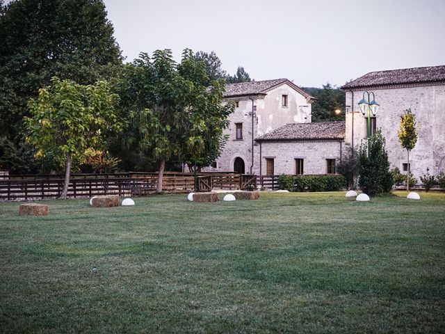 Il matrimonio di Philippe e Eleonora a Colle d&apos;Anchise, Campobasso 25