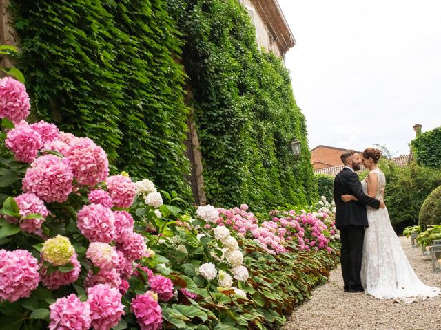 Il matrimonio di Massimo e Claudia a Gussola, Cremona 28