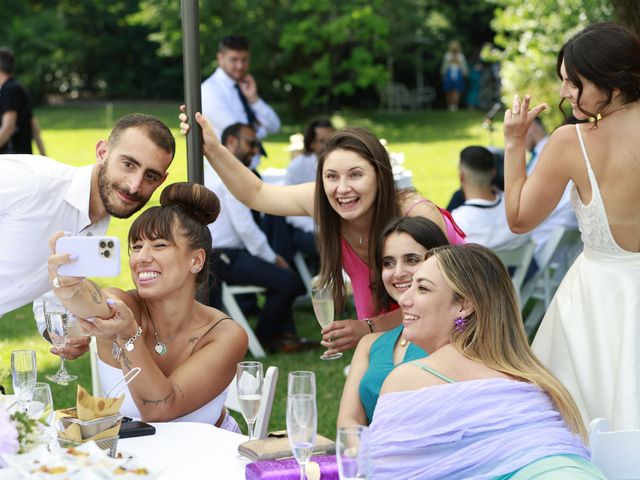 Il matrimonio di Lorenzo e India a Casatenovo, Lecco 17