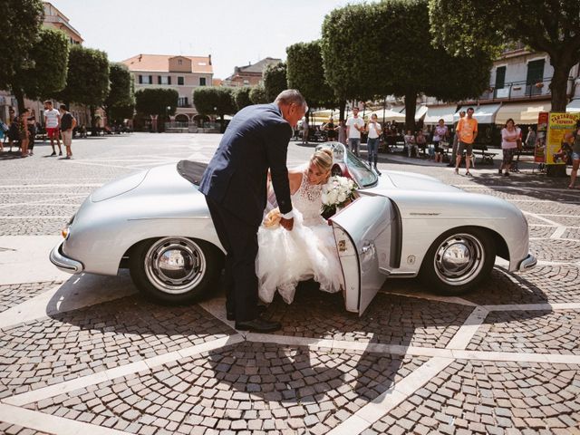 Il matrimonio di Jean e Ylenia a Celle Ligure, Savona 18