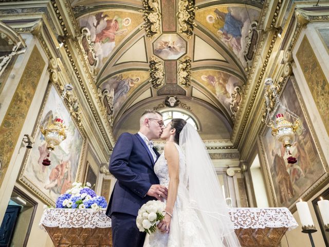 Il matrimonio di Andrea e Jennifer a Caronno Pertusella, Varese 24