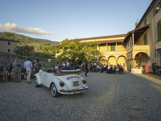 Il matrimonio di Alessia e Lorenzo a Lucca, Lucca 12