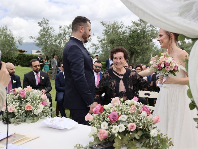 Il matrimonio di Felice e Valentina a Tarano, Rieti 21