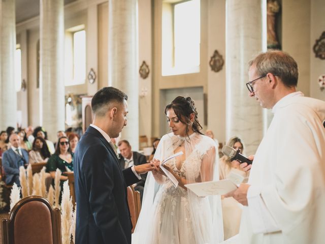 Il matrimonio di Adrian e Barbara a Pozzo d'Adda, Milano 18