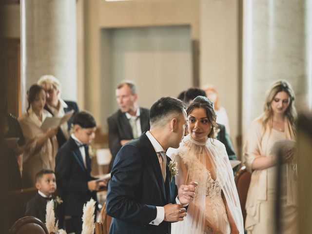 Il matrimonio di Adrian e Barbara a Pozzo d'Adda, Milano 21