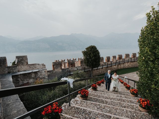 Il matrimonio di Andrea e Cinzia a Malcesine, Verona 25
