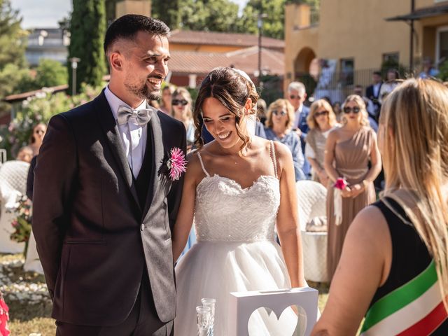 Il matrimonio di Manuel e Valentina a Gradara, Pesaro - Urbino 32